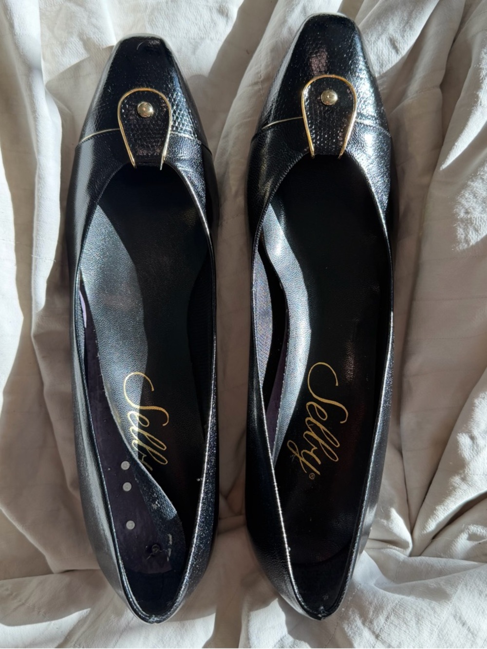 Vintage Selly Black Leather Pointed Toe Flats with Gold Accent